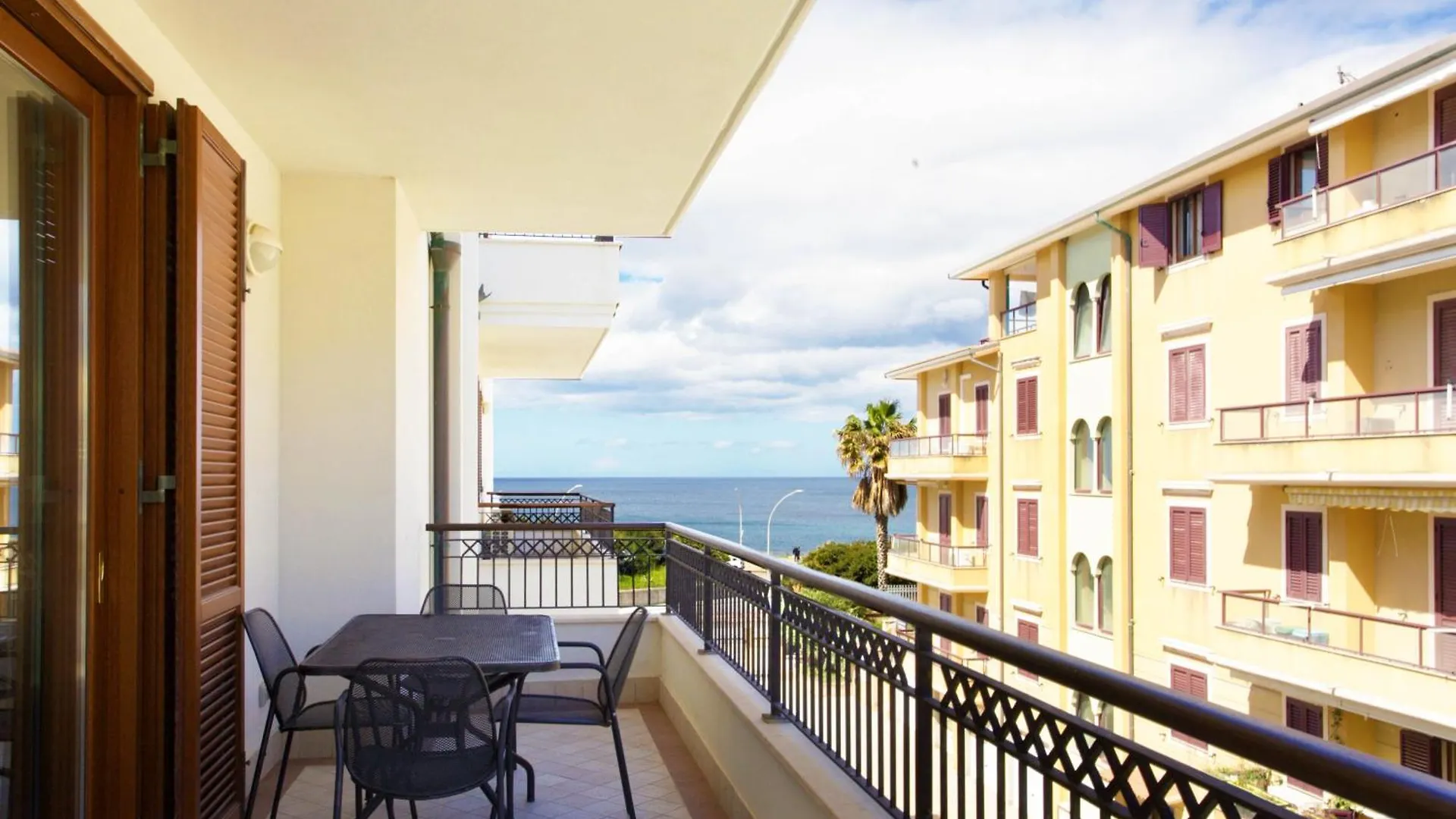 Vista Balaguer location